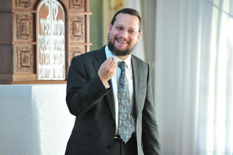 עם הרבה מעוף אפשר קצת אחרת